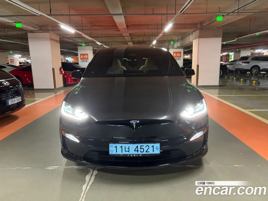 Tesla Model X 2023 из KR, фото 2
