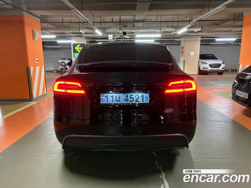 Tesla Model X 2023 из KR, фото 3