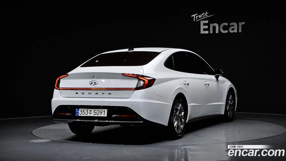 Hyundai Sonata 2022 из KR, фото 2