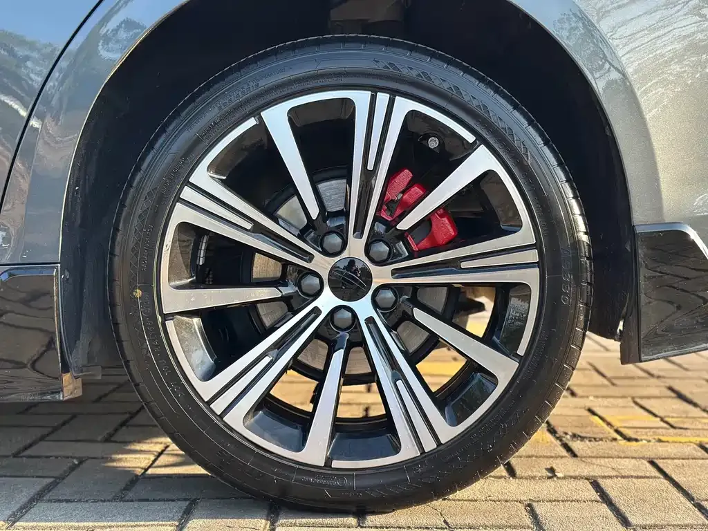 Geely Xingrui 2024 из CN, фото 10