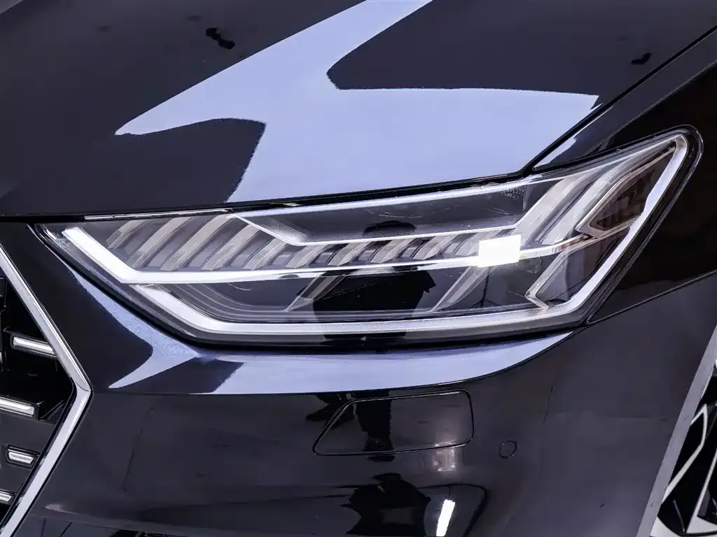 Audi A7L 2024 из CN, фото 4