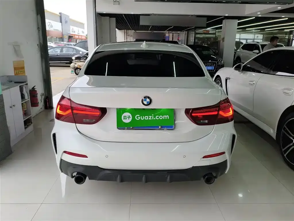 BMW 1 Series 2023 из CN, фото 6
