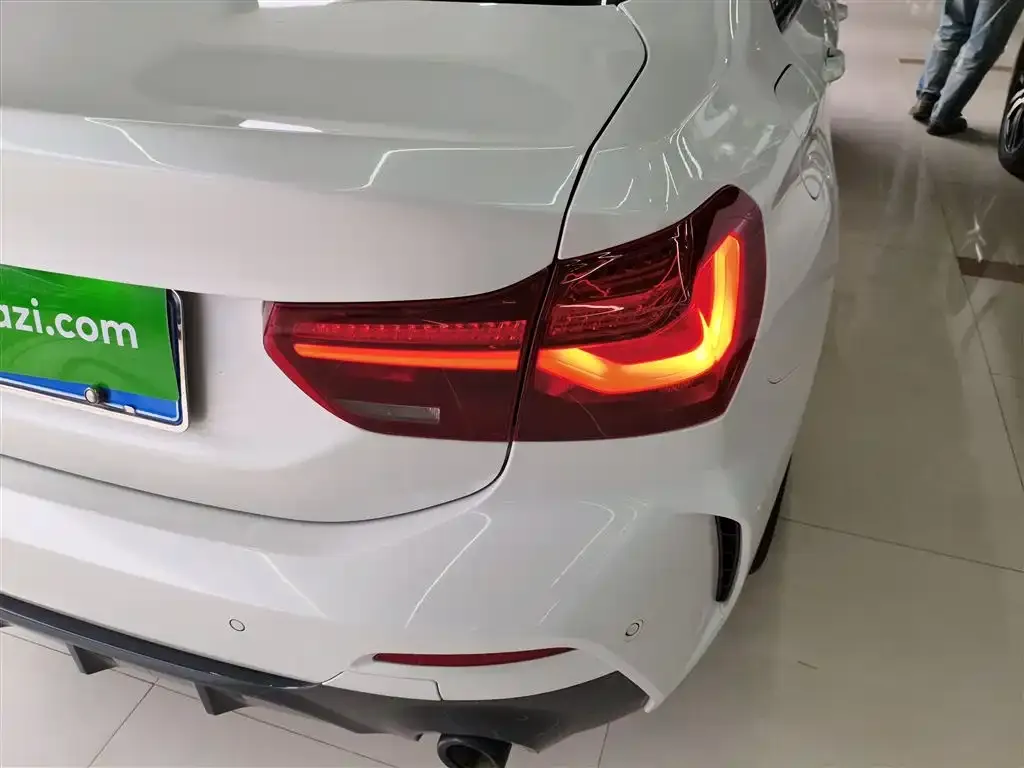 BMW 1 Series 2023 из CN, фото 8