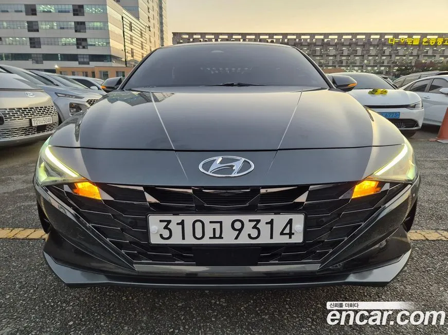 Hyundai AVANTE — фото 1