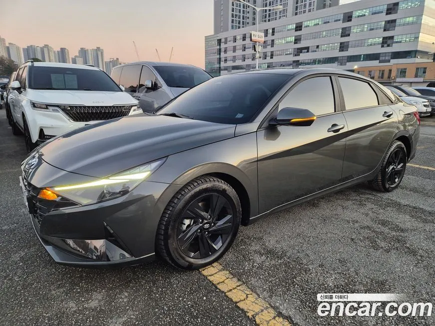 Hyundai AVANTE — фото 3