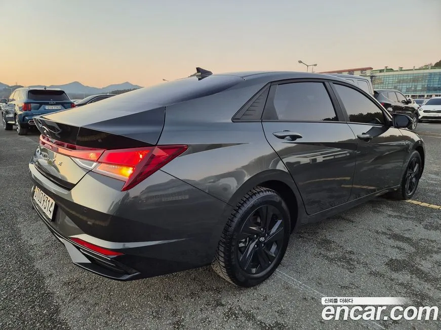 Hyundai AVANTE — фото 6