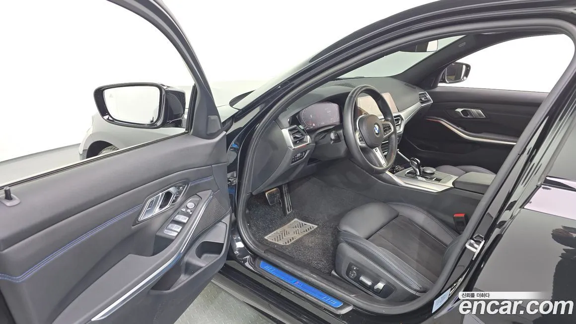 BMW 3-Series 2022 из KR, фото 10