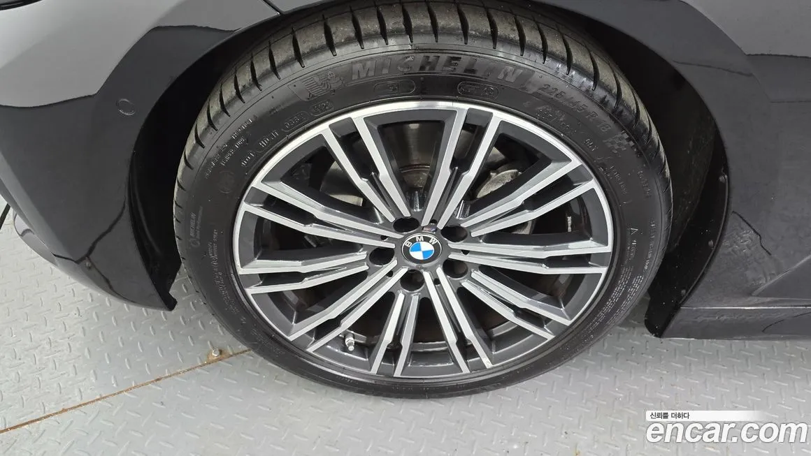 BMW 3-Series 2022 из KR, фото 5