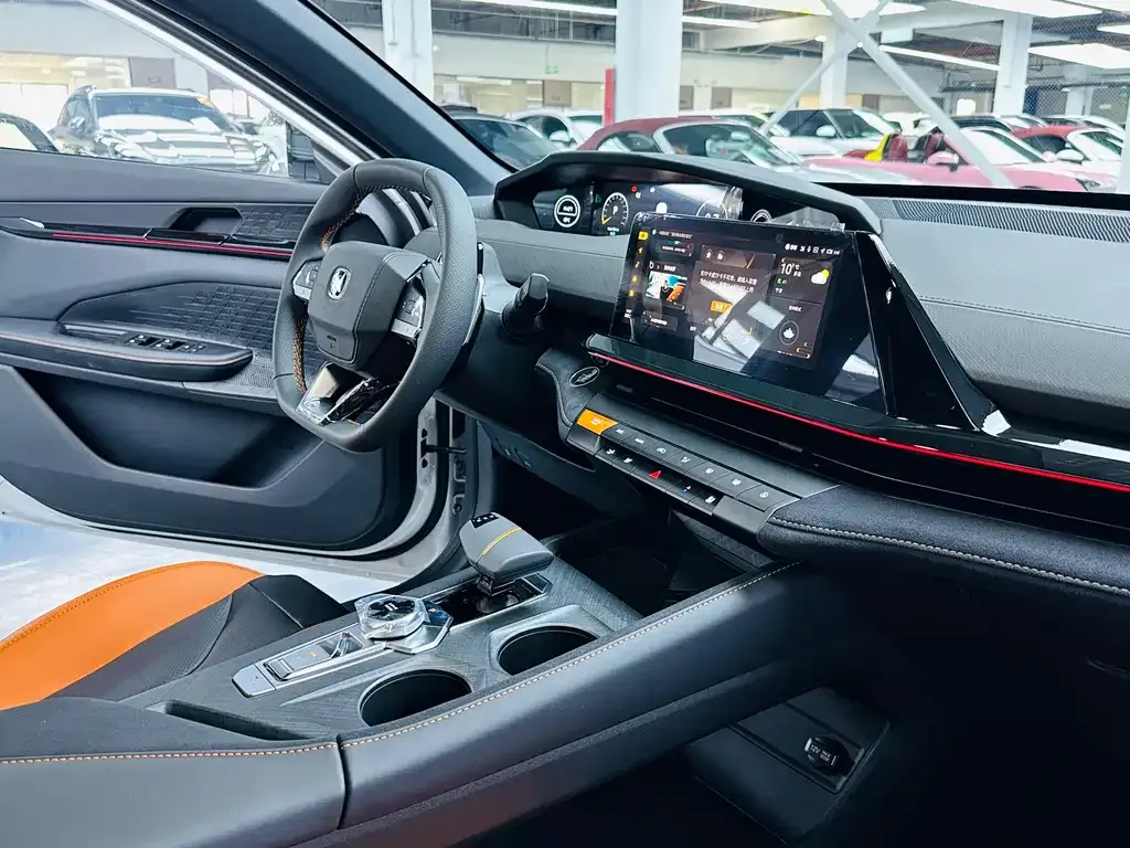 Changan UNI-V 2025 из CN, фото 7