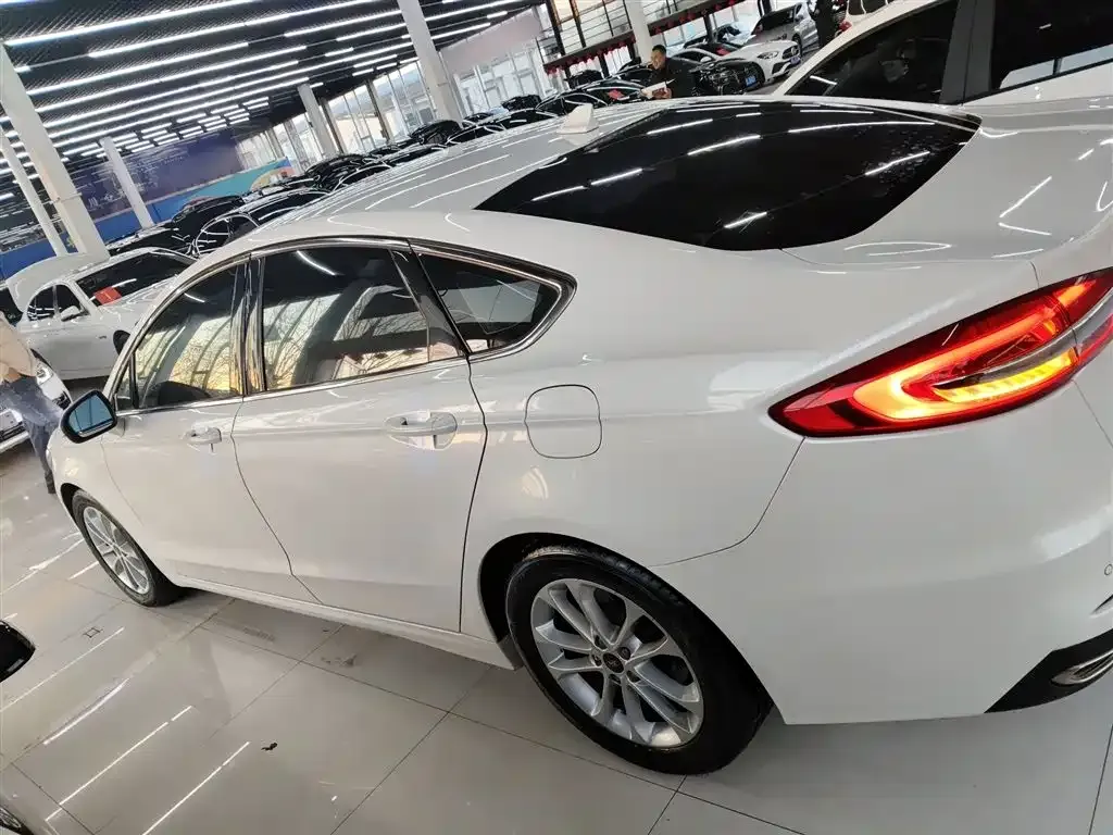 Ford Mondeo 2021 из CN, фото 5