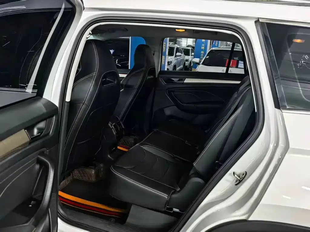 Skoda Kodiaq 2024 из CN, фото 4