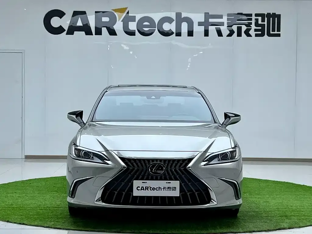 Lexus ES 2023 из CN, фото 3