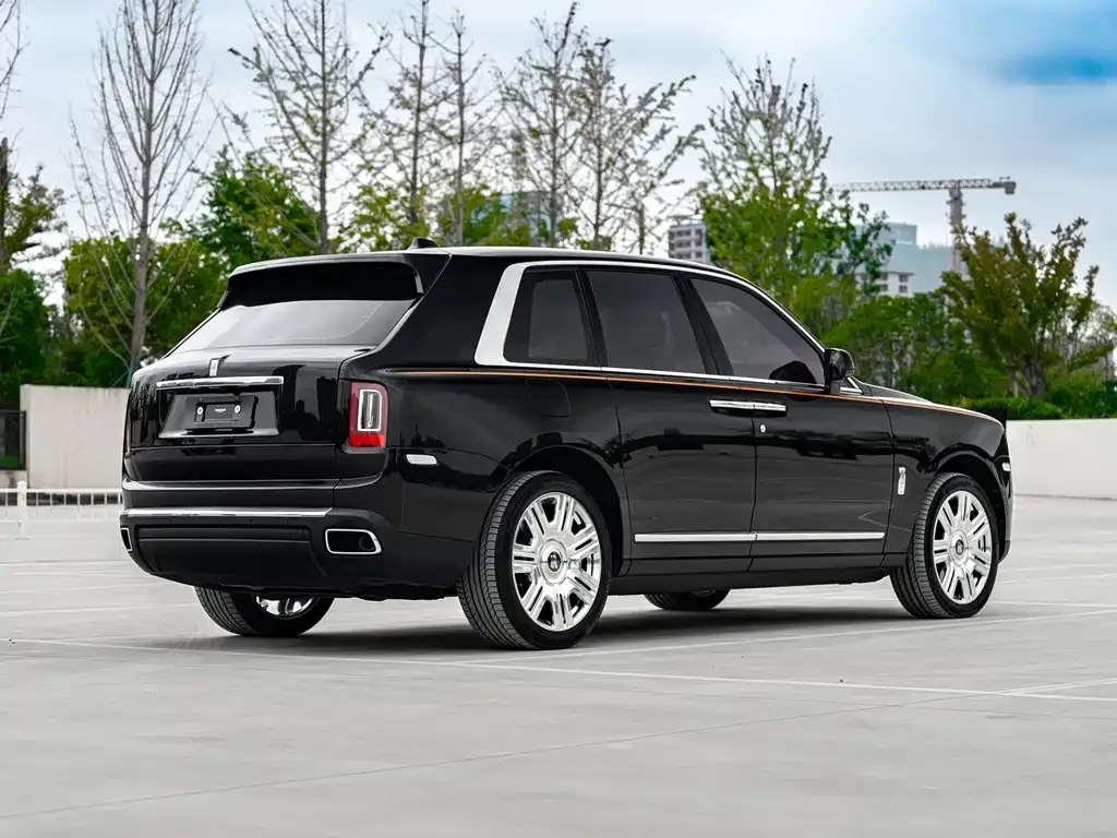 Rolls-Royce Cullinan 2025 из CN, фото 6