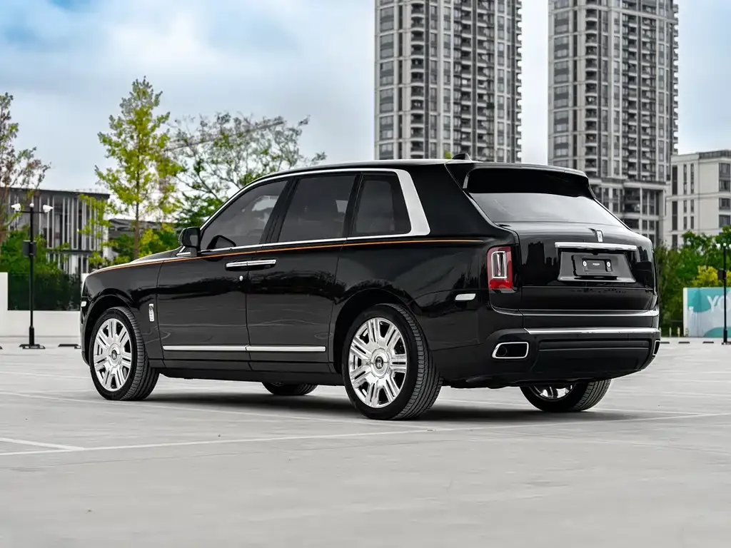 Rolls-Royce Cullinan 2025 из CN, фото 7