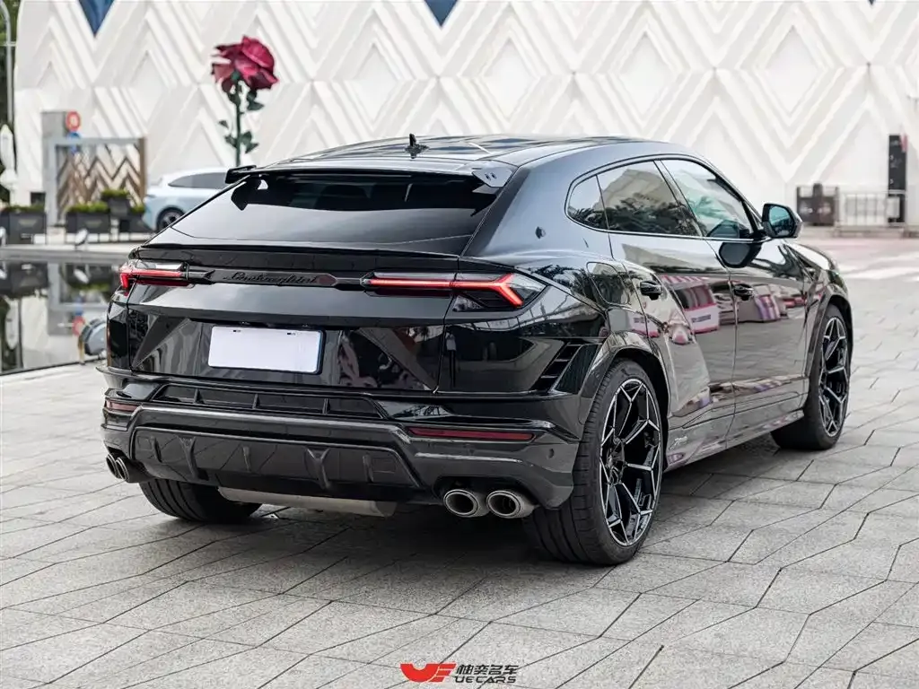 Lamborghini Urus 2023 из CN, фото 4