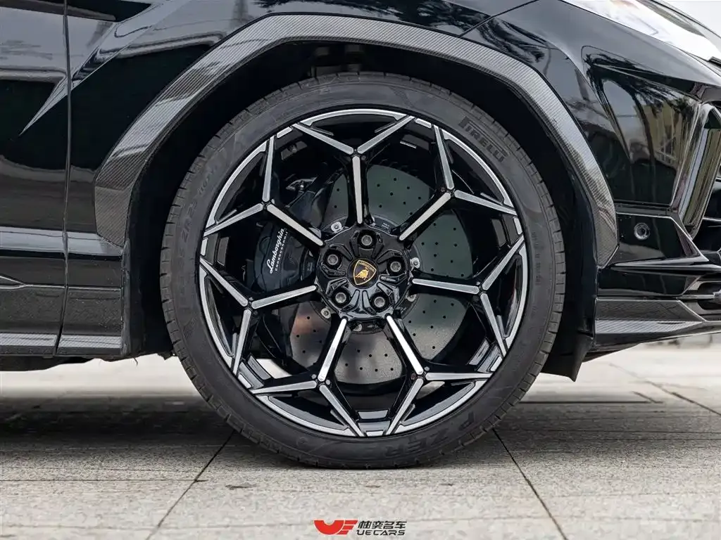 Lamborghini Urus 2023 из CN, фото 8