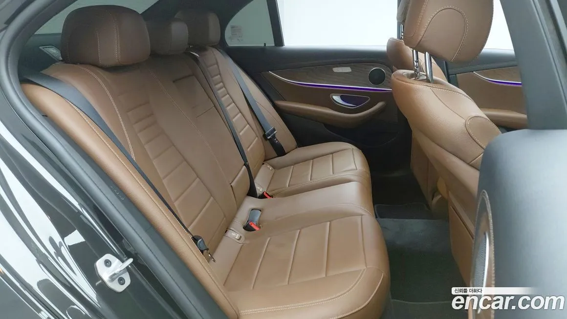 Mercedes-Benz E-Class 2023 из KR, фото 8