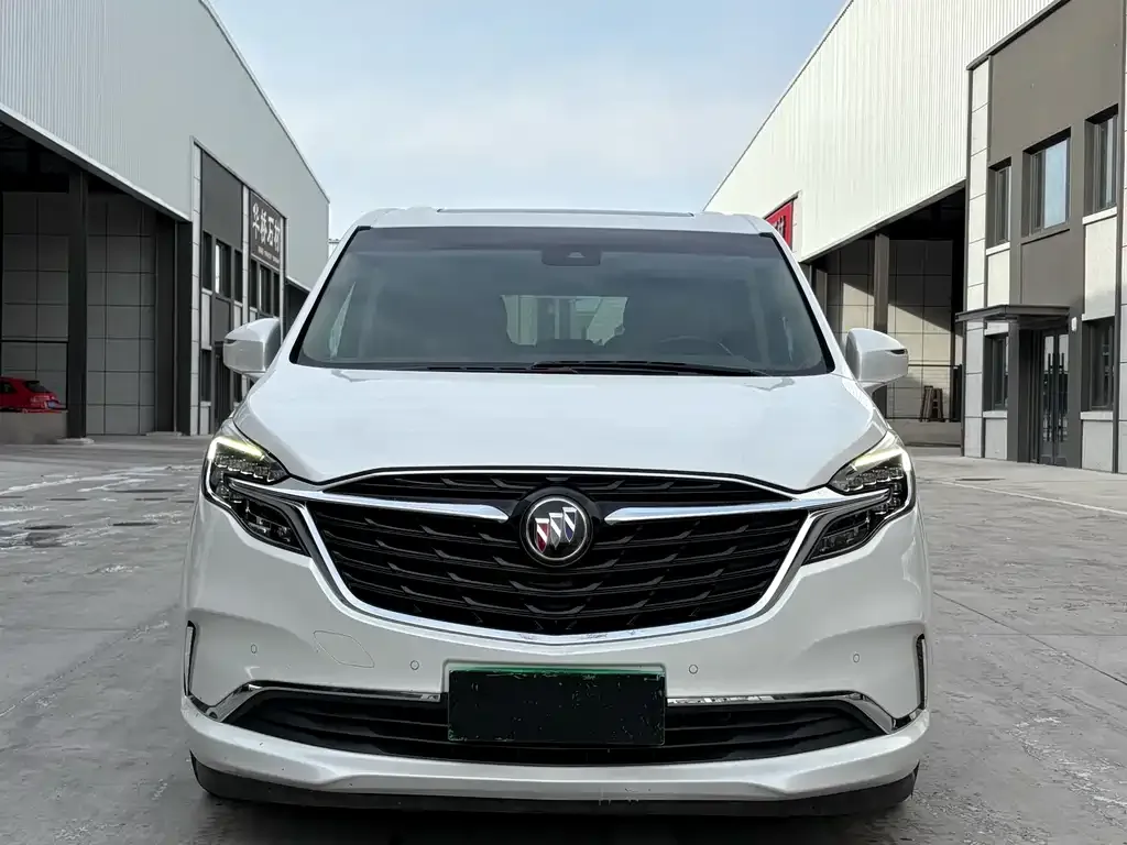 Buick GL8 2022 из CN, фото 2