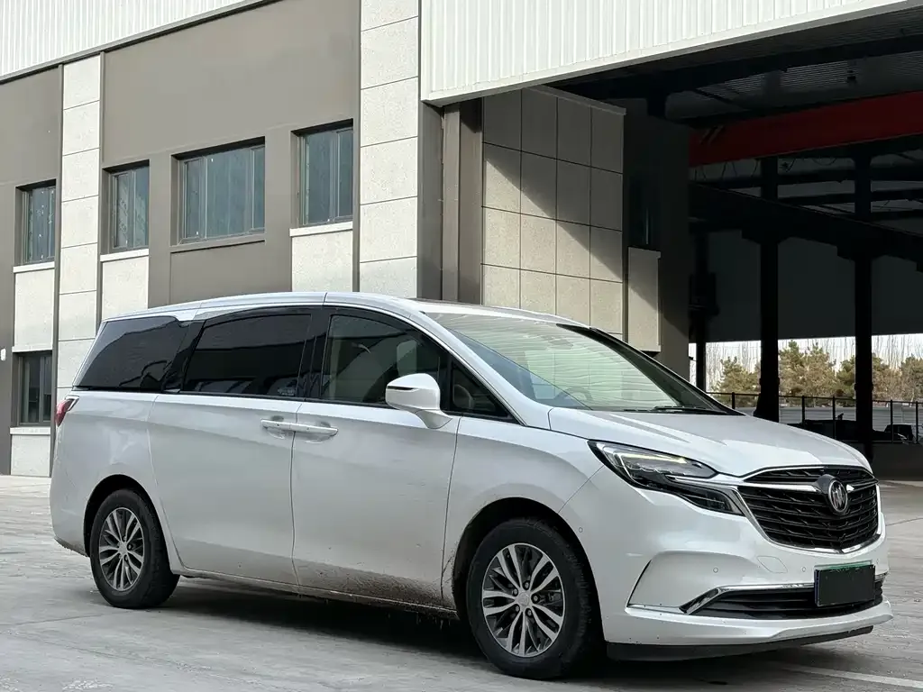 Buick GL8 2022 из CN, фото 3