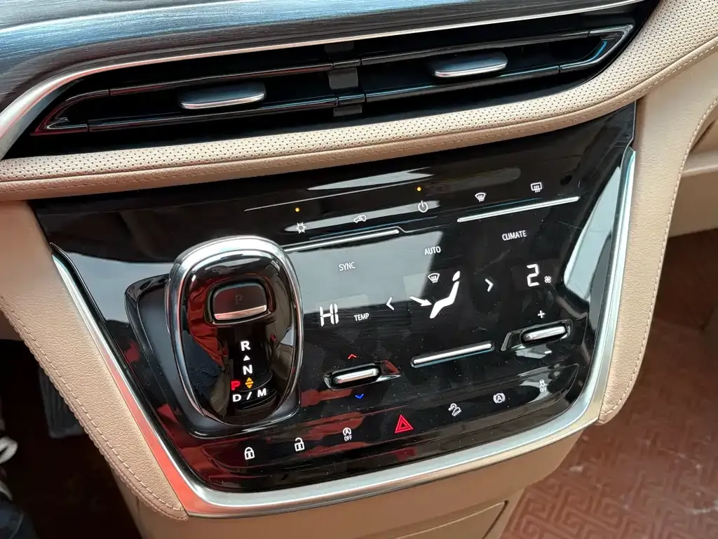 Buick GL8 2022 из CN, фото 6