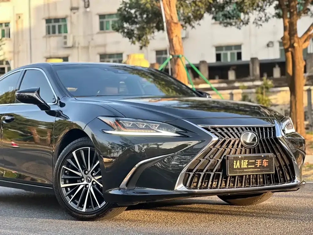 Lexus ES 2023 из CN, фото 3