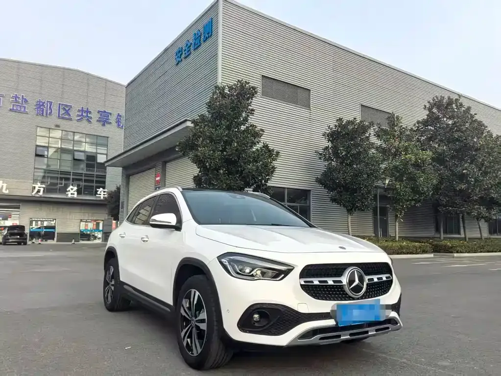 Mercedes-Benz GLA 2023 из CN, фото 3