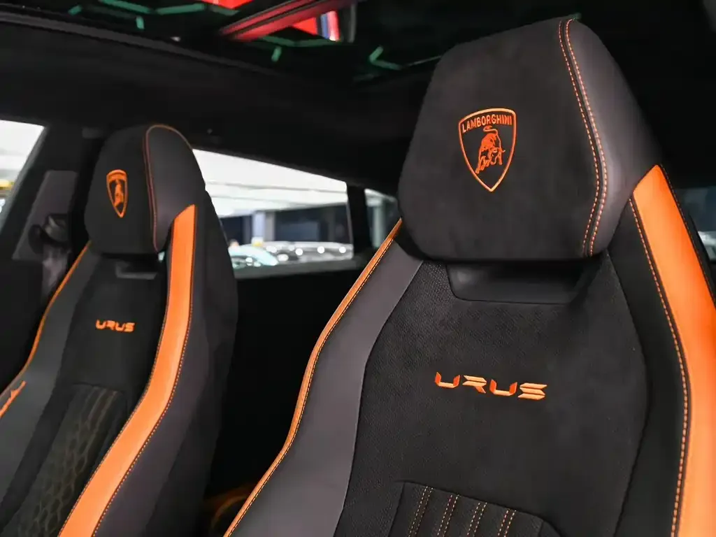 Lamborghini Urus — фото 10