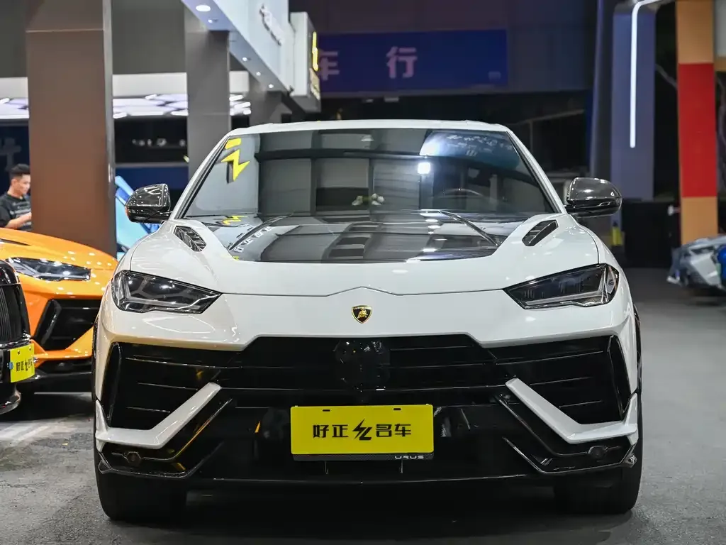 Lamborghini Urus — фото 4