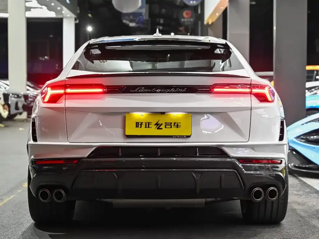 Lamborghini Urus — фото 5