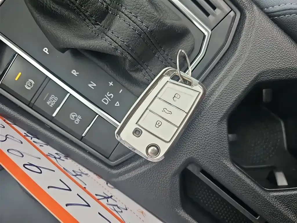 Volkswagen Lavida 2023 из CN, фото 9