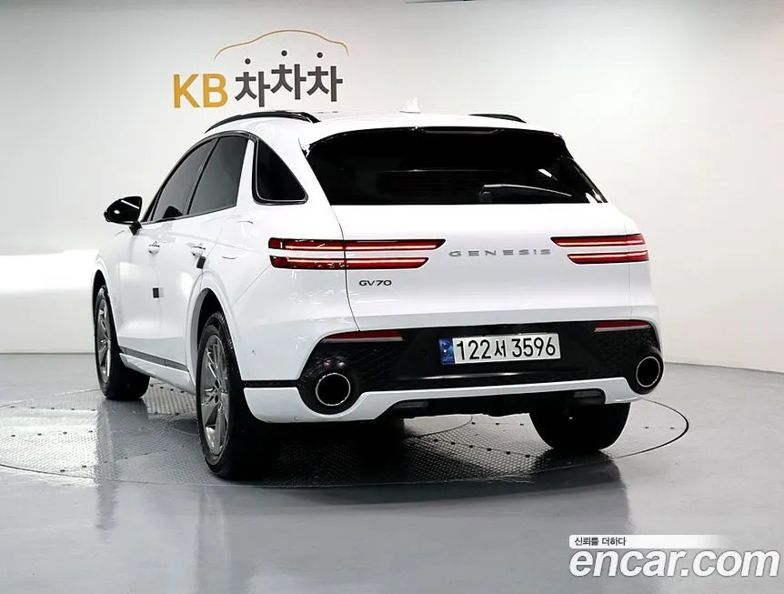 Genesis GV70 2023 из KR, фото 2