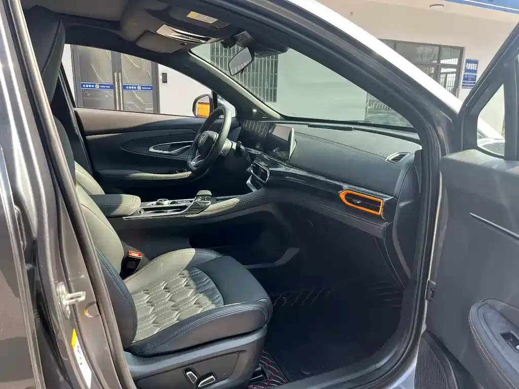 Changan UNI-T 2022 из CN, фото 5