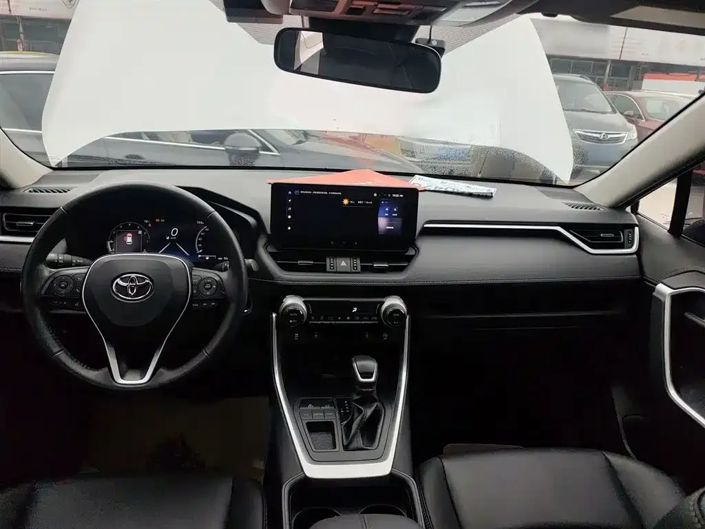 Toyota RAV4 2023 из CN, фото 10