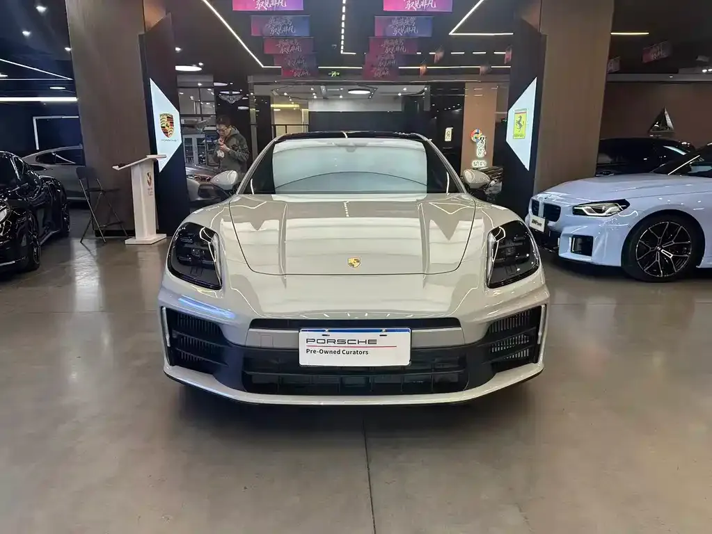 Porsche Panamera 2024 из CN, фото 2