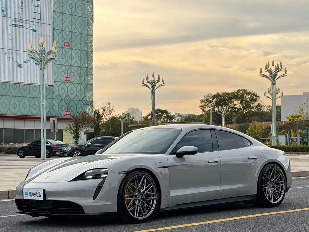 Porsche Taycan 2023 из CN, фото 1
