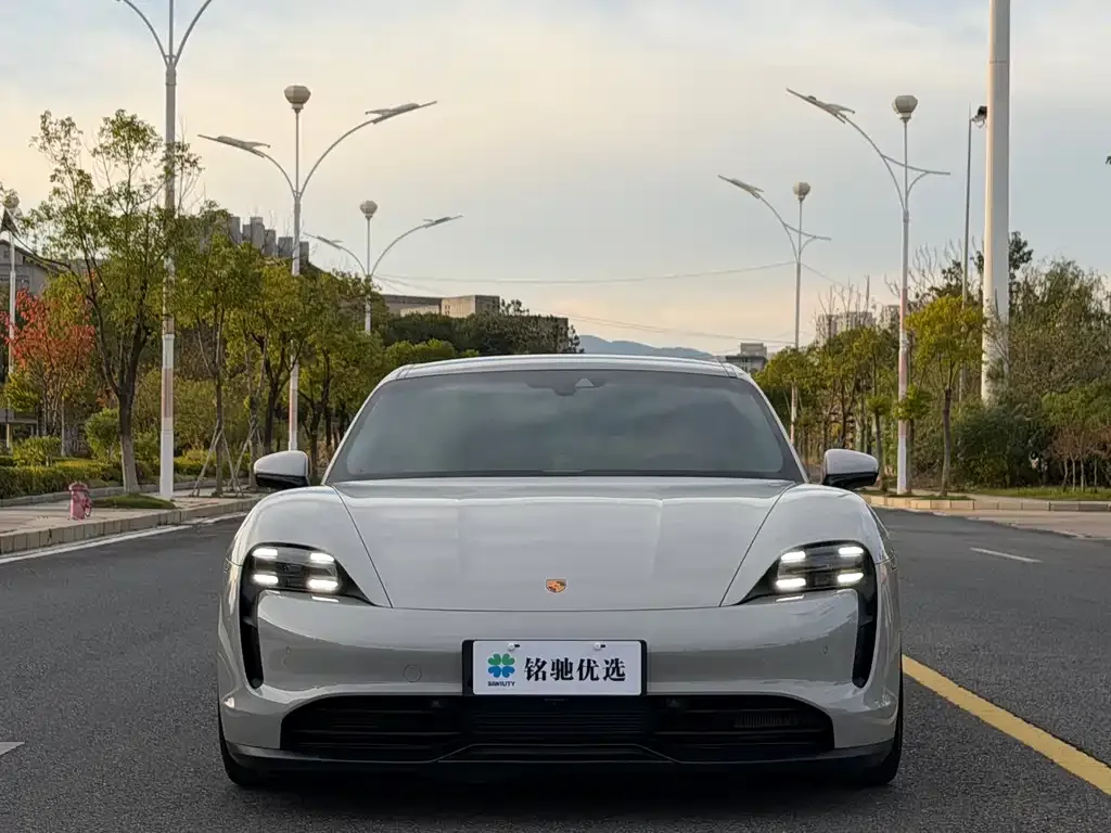 Porsche Taycan 2023 из CN, фото 2