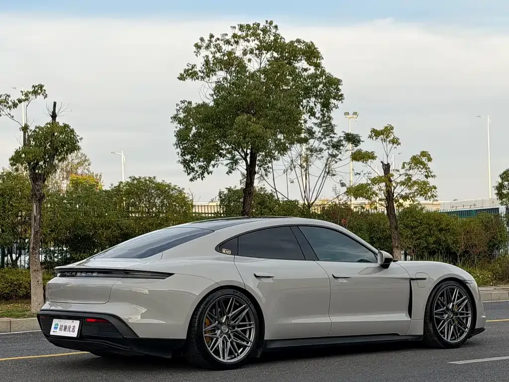 Porsche Taycan 2023 из CN, фото 5