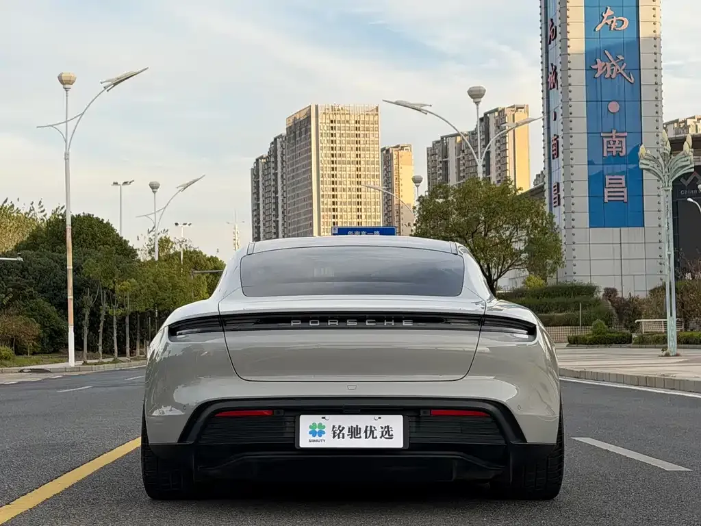 Porsche Taycan 2023 из CN, фото 6
