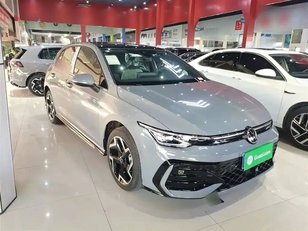 Volkswagen Golf 2025 из CN, фото 4
