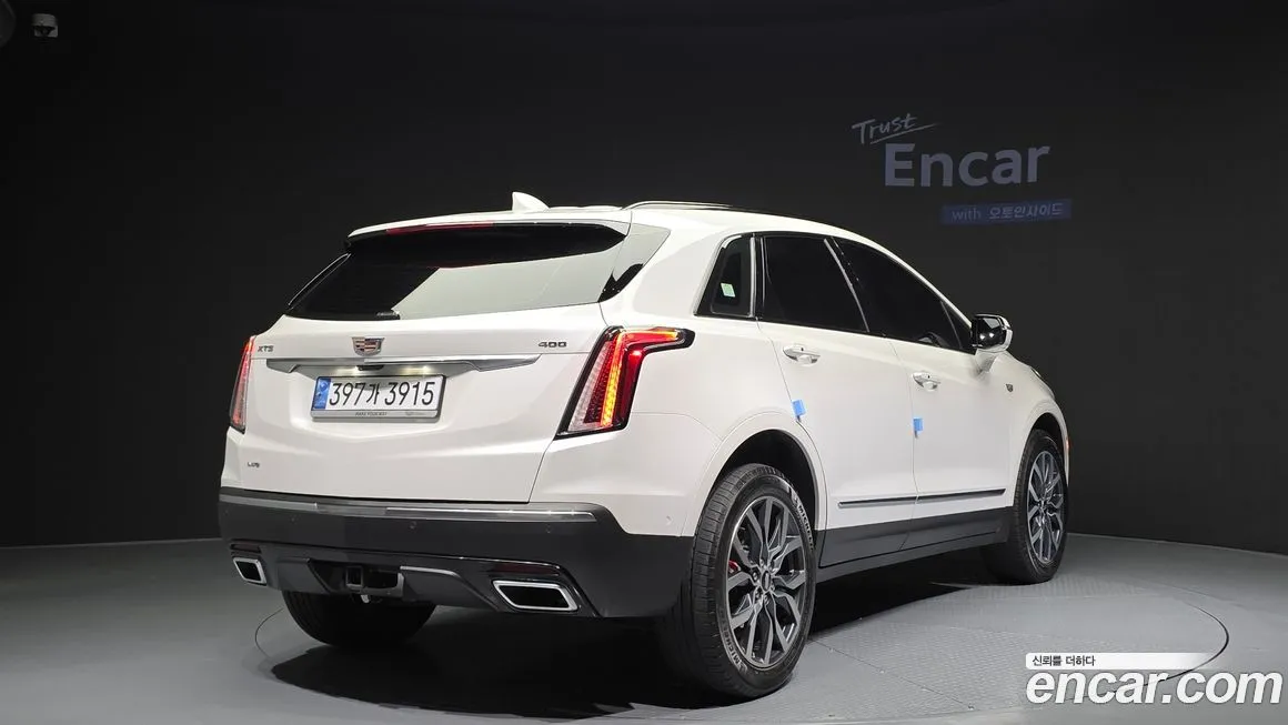 Cadillac XT5 2022 из KR, фото 2