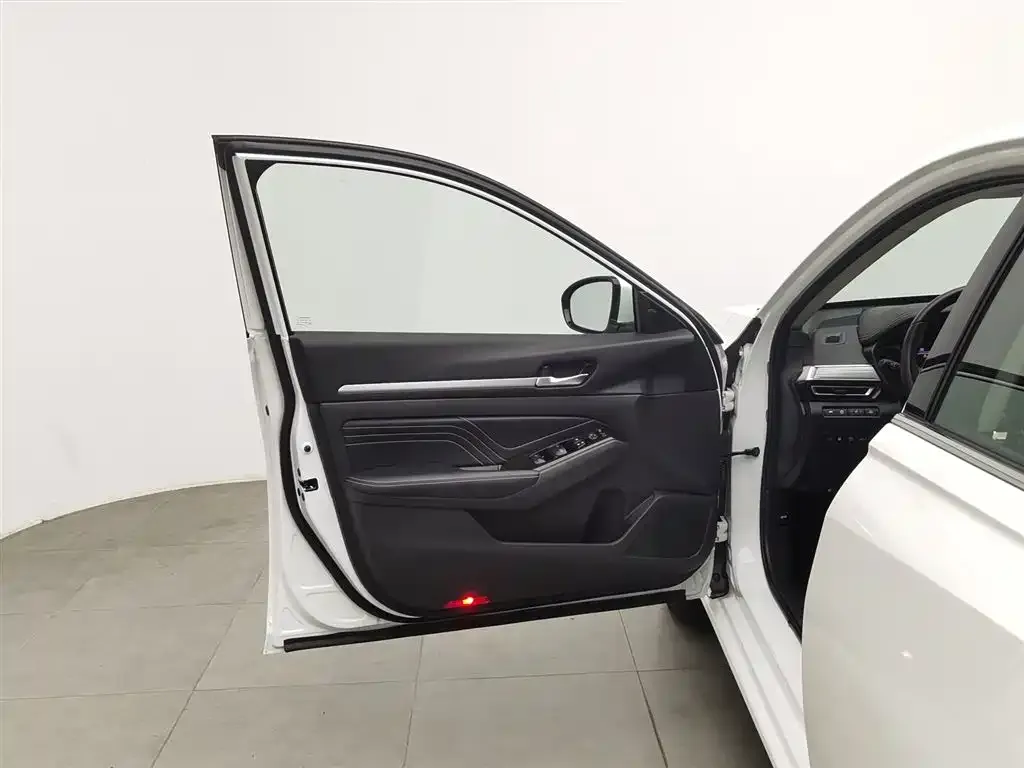 Nissan Teana 2024 из CN, фото 8