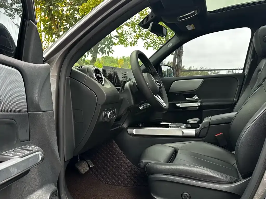 Mercedes-Benz GLB 2023 из CN, фото 4