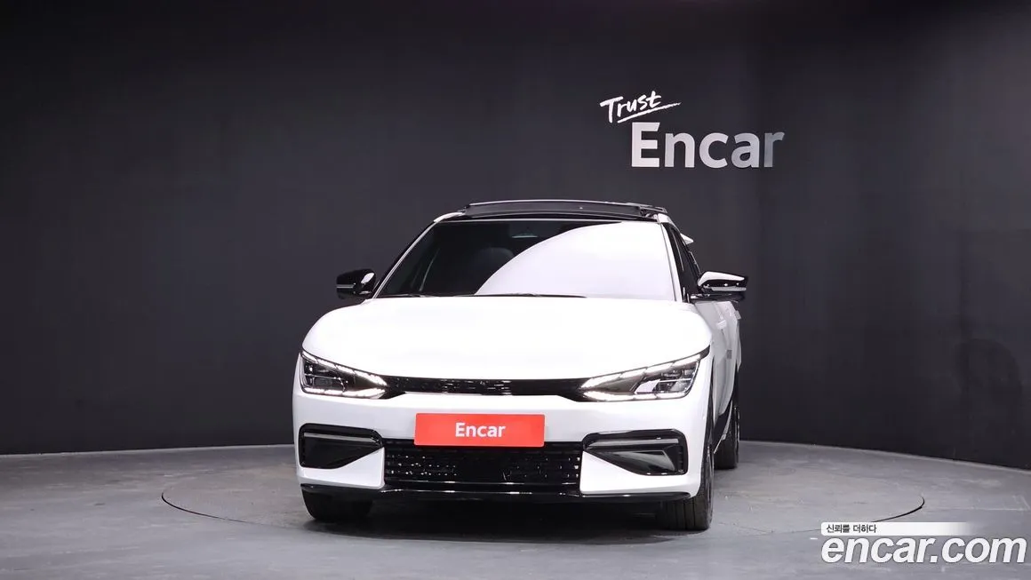 Kia EV6 2023 из KR, фото 3