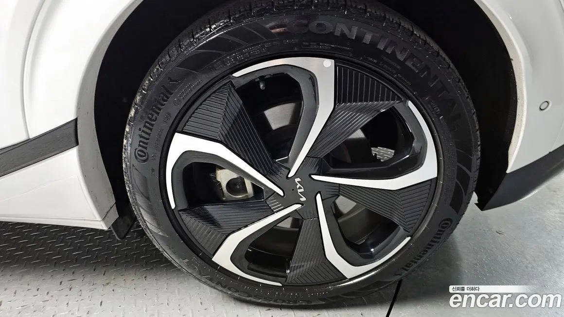 Kia EV6 2023 из KR, фото 5