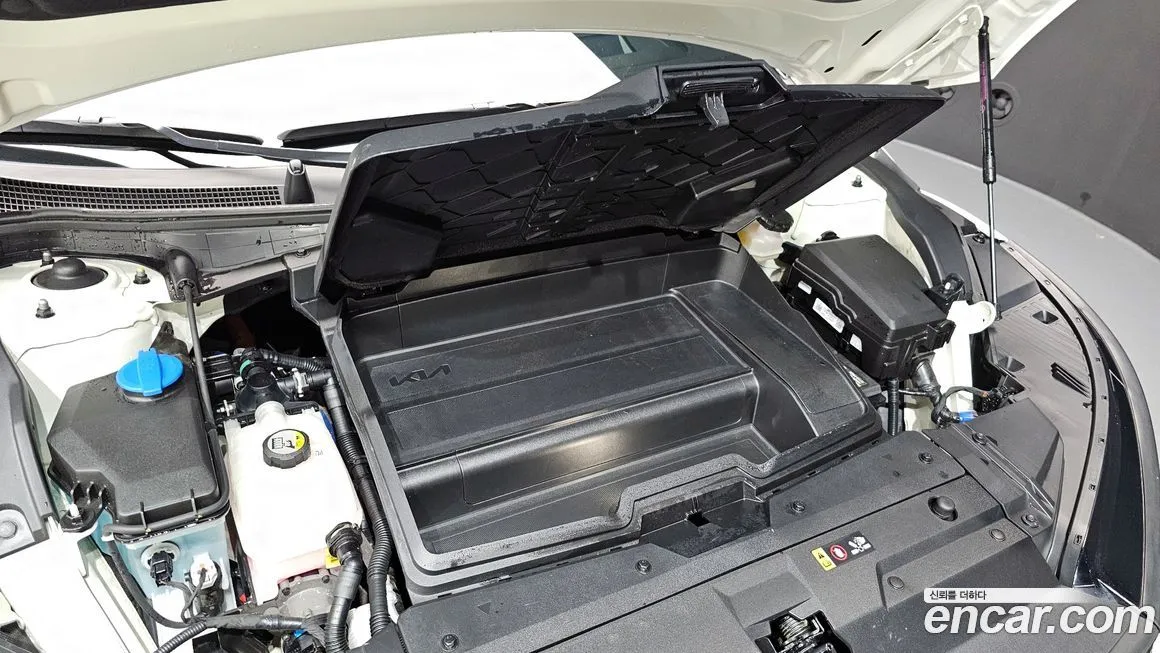 Kia EV6 2023 из KR, фото 6