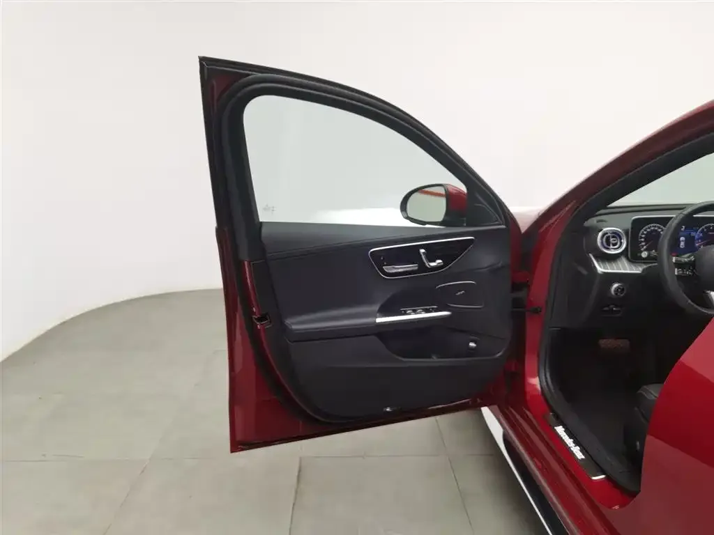 Mercedes-Benz C-Class 2023 из CN, фото 8