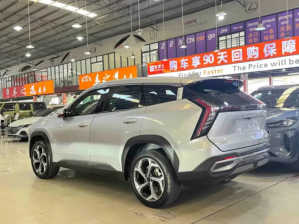 Geely Boyue L 2023 из CN, фото 4