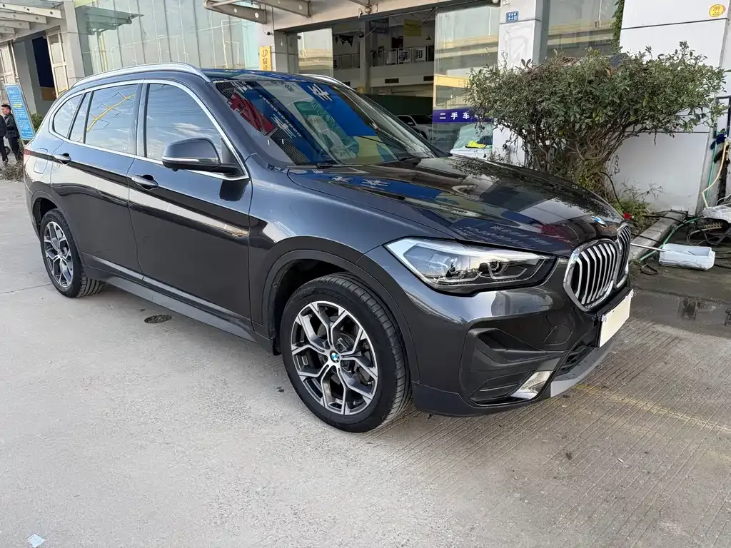 BMW X1 2021 из CN, фото 3