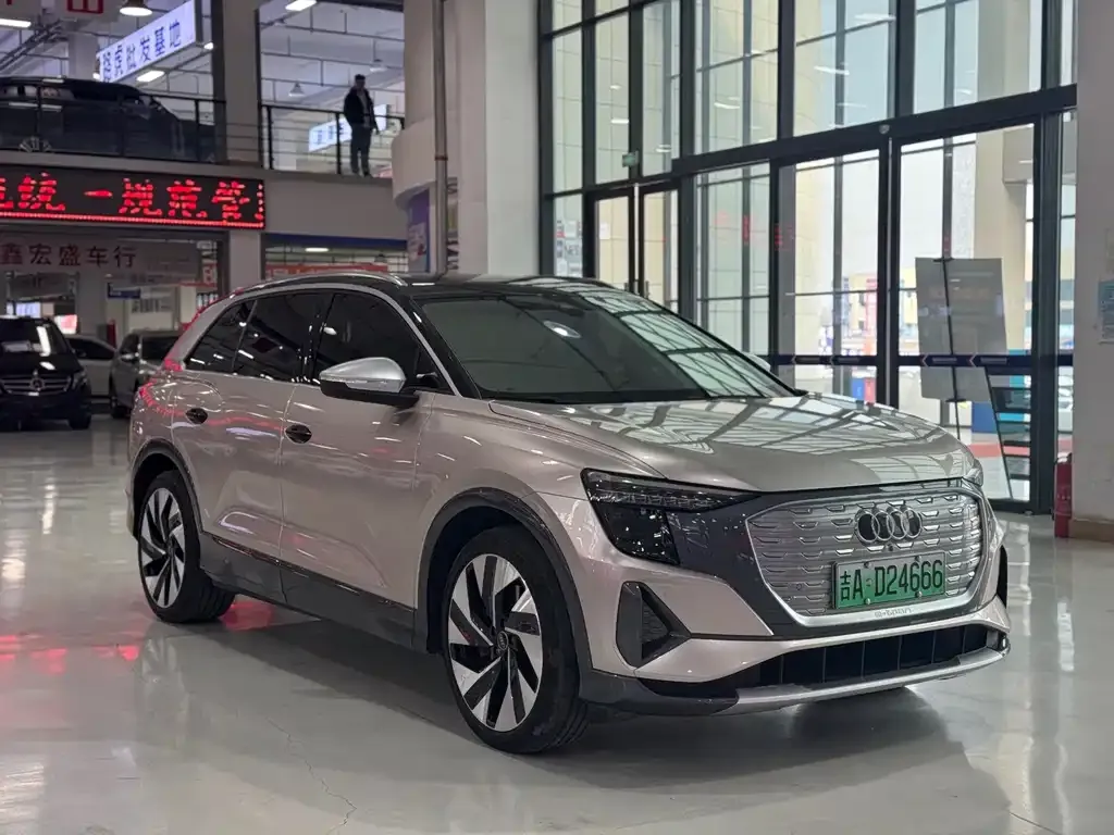 Audi Q5 e-tron 2022 из CN, фото 3
