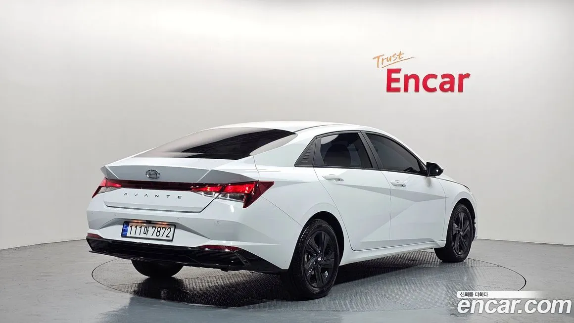 Hyundai AVANTE — фото 2